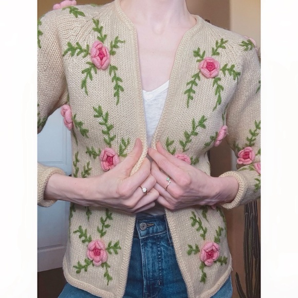 Vintage Sweaters - VINTAGE 1960s 3D Rose Floral Appliqué Embroidered Cream Pink Open Wool Cardigan